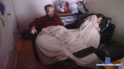 Beautyandbeered cam4 bisexual performer from United States of America  