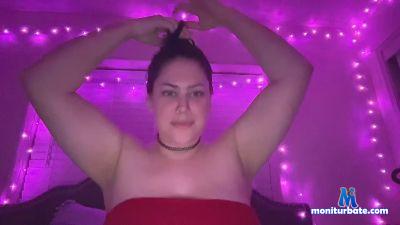 ambercruz cam4 bisexual performer from United States of America C2C cute pussy ass spanking feet amateur 