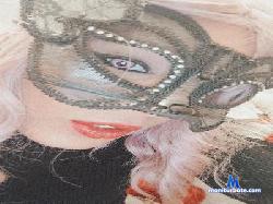 Fantasticalola cam4 live cam performer profile