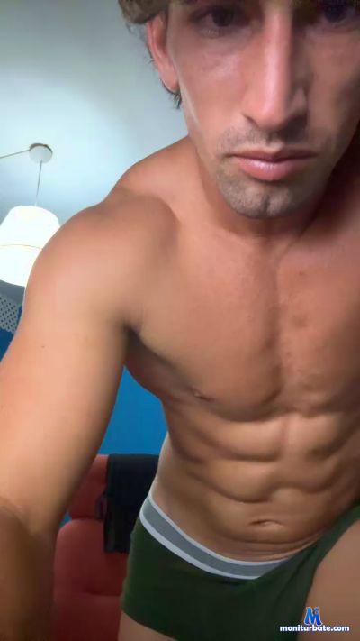 raecchi88 cam4 unknown performer from Argentine Republic  