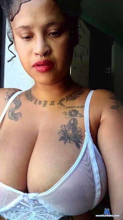 Baianareal cam4 bisexual performer from Federative Republic of Brazil  