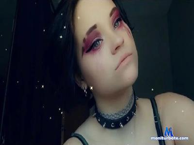 sweetandspicy22 cam4 bisexual performer from United States of America striptease squirt cum pussy ass amateur bdsm 