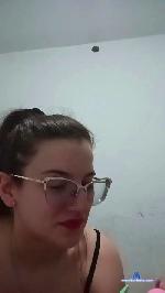 priscila184 cam4 livecam show performer room profile