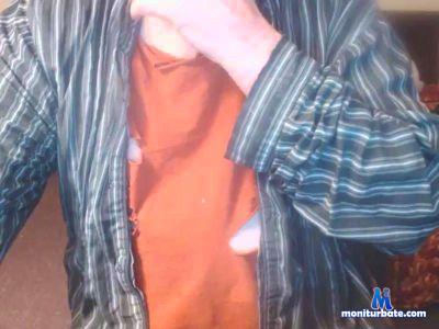 versgearguy cam4 gay performer from United States of America  