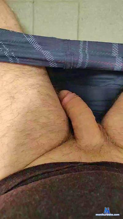 Pops3333 cam4 bicurious performer from French Republic  