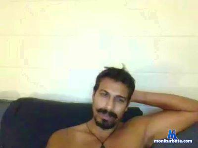 bucketbongs cam4 bisexual performer from New Zealand  