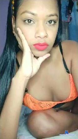 Roberta2306 cam4 live cam performer profile