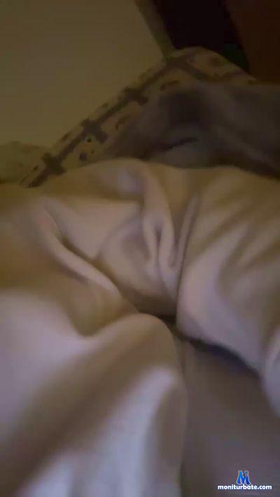 fragolasexy1 cam4 straight performer from Republic of Italy  