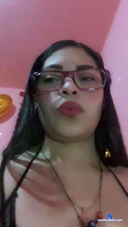 tatiejess21 cam4 live cam performer profile