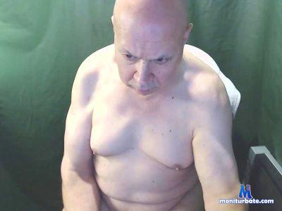 gaycuminsideme cam4 gay performer from United States of America  