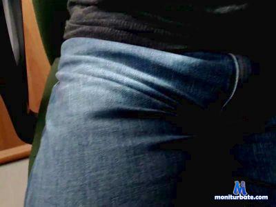 dilo19xx cam4 bicurious performer from Republic of Italy  