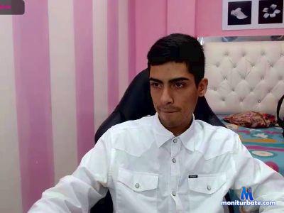joselopez83 cam4 bisexual performer from United Mexican States  