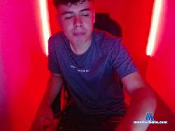 Tayler_Collins cam4 live cam performer profile