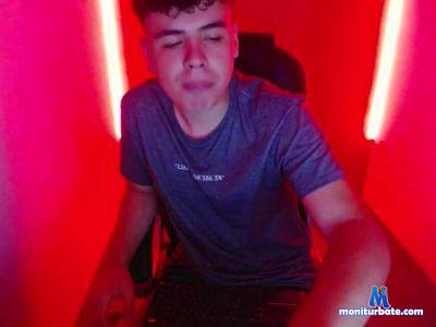 Tayler_Collins cam4 bicurious performer from United States of America latino masturbation cock cum 