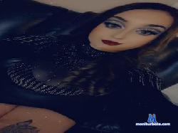 LovleyQween11 cam4 live cam performer profile