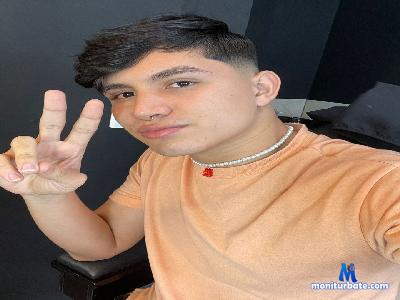 joshua_caniggia cam4 gay performer from United States of America pee C2C ass masturbation cum 