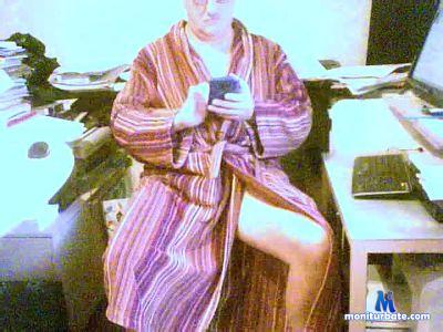 chrislope1 cam4 bicurious performer from French Republic  