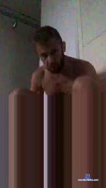 JoanWillow cam4 livecam show performer room profile