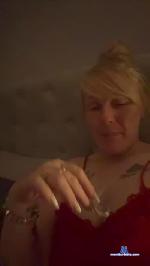 Ladyred1979 cam4 livecam show performer room profile