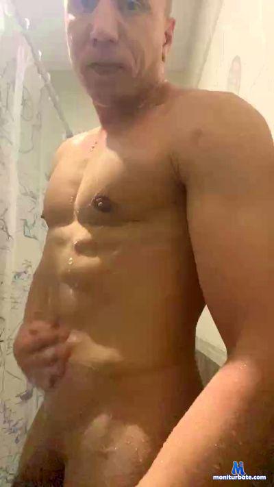 crazyboy_RND cam4 gay performer from Russian Federation  