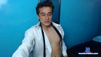 Leandro_Jones cam4 bisexual performer from Republic of Colombia latino young cum cute 
