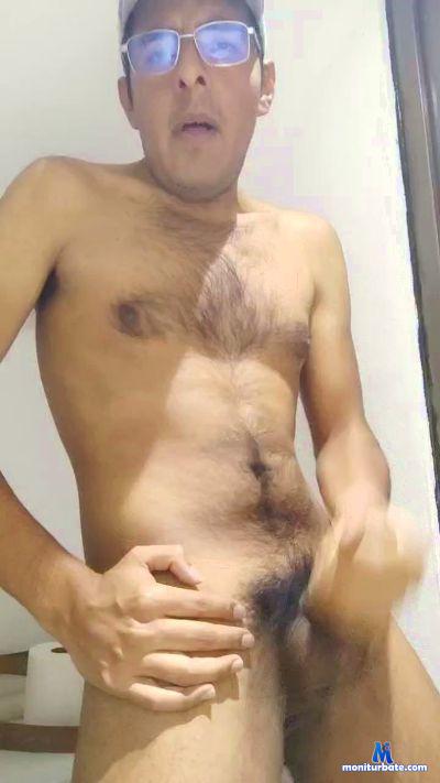 LeonBulge cam4 bisexual performer from United Mexican States  