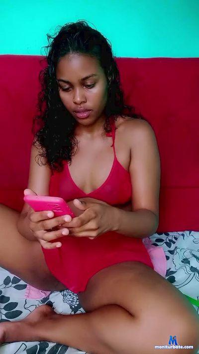 Amadorahot69 cam4 bisexual performer from Federative Republic of Brazil  