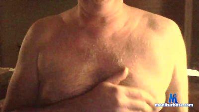 freeginch cam4 bicurious performer from United States of America  