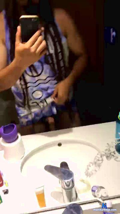 Juicy_Dread cam4 bicurious performer from Republic of Chile  