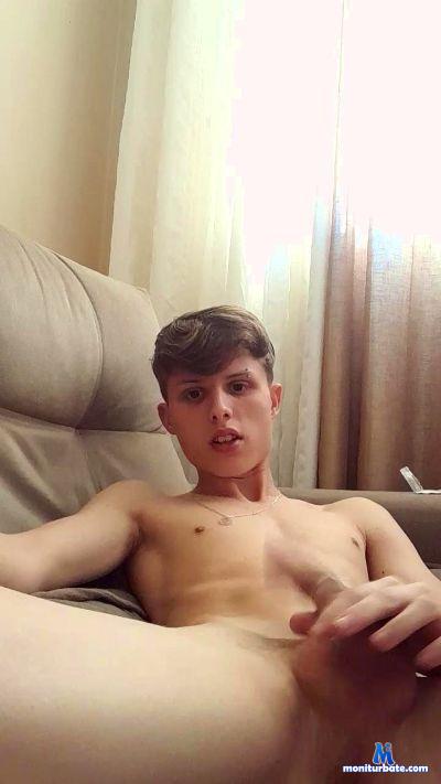 Diegoalee_ cam4 bisexual performer from Federative Republic of Brazil  