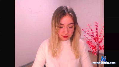 mia_34 cam4 bisexual performer from United States of America new livetouch blond 