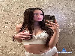 Crazy_but_shy cam4 live cam performer profile