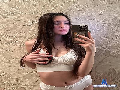 Crazy_but_shy cam4 straight performer from French Republic  