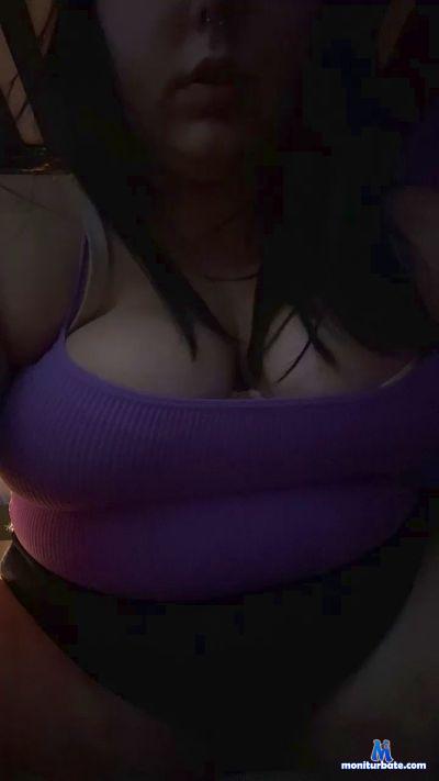 juicyyhot cam4 bisexual performer from Republic of Italy feet miss 