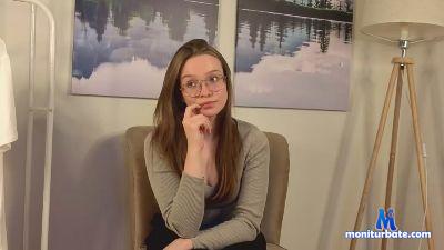 CodiBloch cam4 bisexual performer from United States of America cum gamer pussy cute deepthroat armpits schoolgirl 