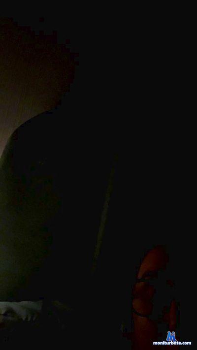 Niplicks cam4 bicurious performer from United Kingdom of Great Britain & Northern Ireland  