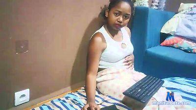 Vannilia cam4 bisexual performer from Republic of Madagascar  