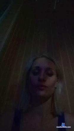 Manola555 cam4 live cam performer profile
