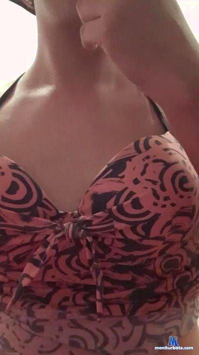 yaelcross_Po cam4 bicurious performer from Argentine Republic  