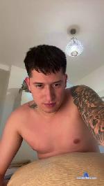 Lucho_24 cam4 livecam show performer room profile