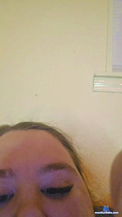 TripleHRhea cam4 bisexual performer from United States of America amateur 