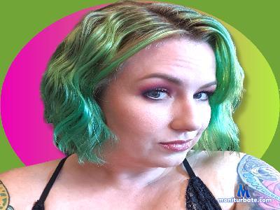Southernheat711 cam4 bisexual performer from United States of America spanking milk pornstar pussy ass bigass masturbation 