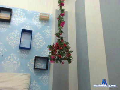 leslunettes cam4 gay performer from French Republic  