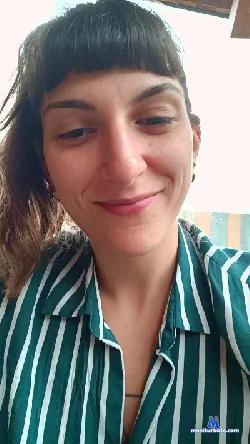 lapiccolaska cam4 live cam performer profile