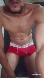Baiano21Dot cam4 livecam show performer room profile
