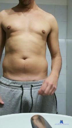 carlocbt cam4 live cam performer profile