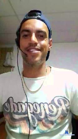 Famaguez cam4 live cam performer profile