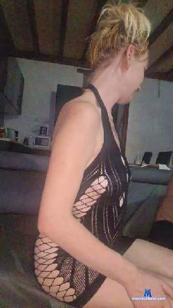 Deesses cam4 live cam performer profile