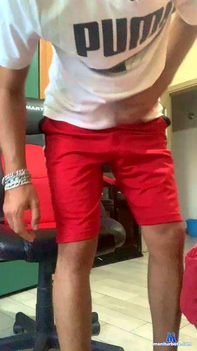prometeo1503 cam4 bisexual performer from Republic of Italy  