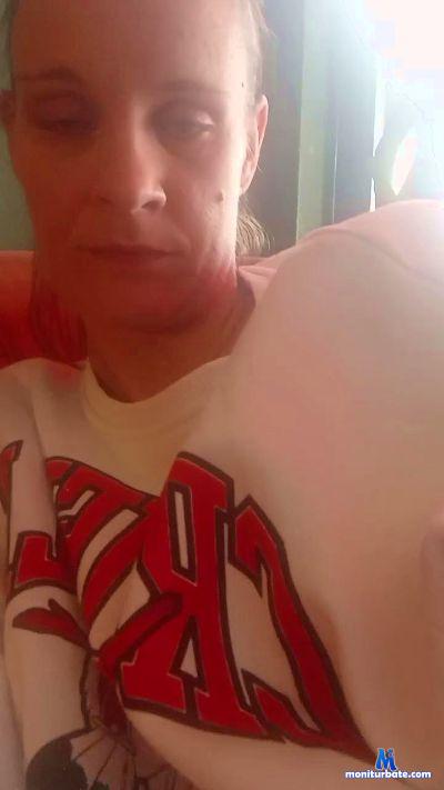 hotdevilhot cam4 straight performer from Kingdom of the Netherlands  
